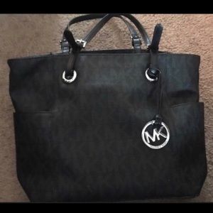 Michael Kors purse